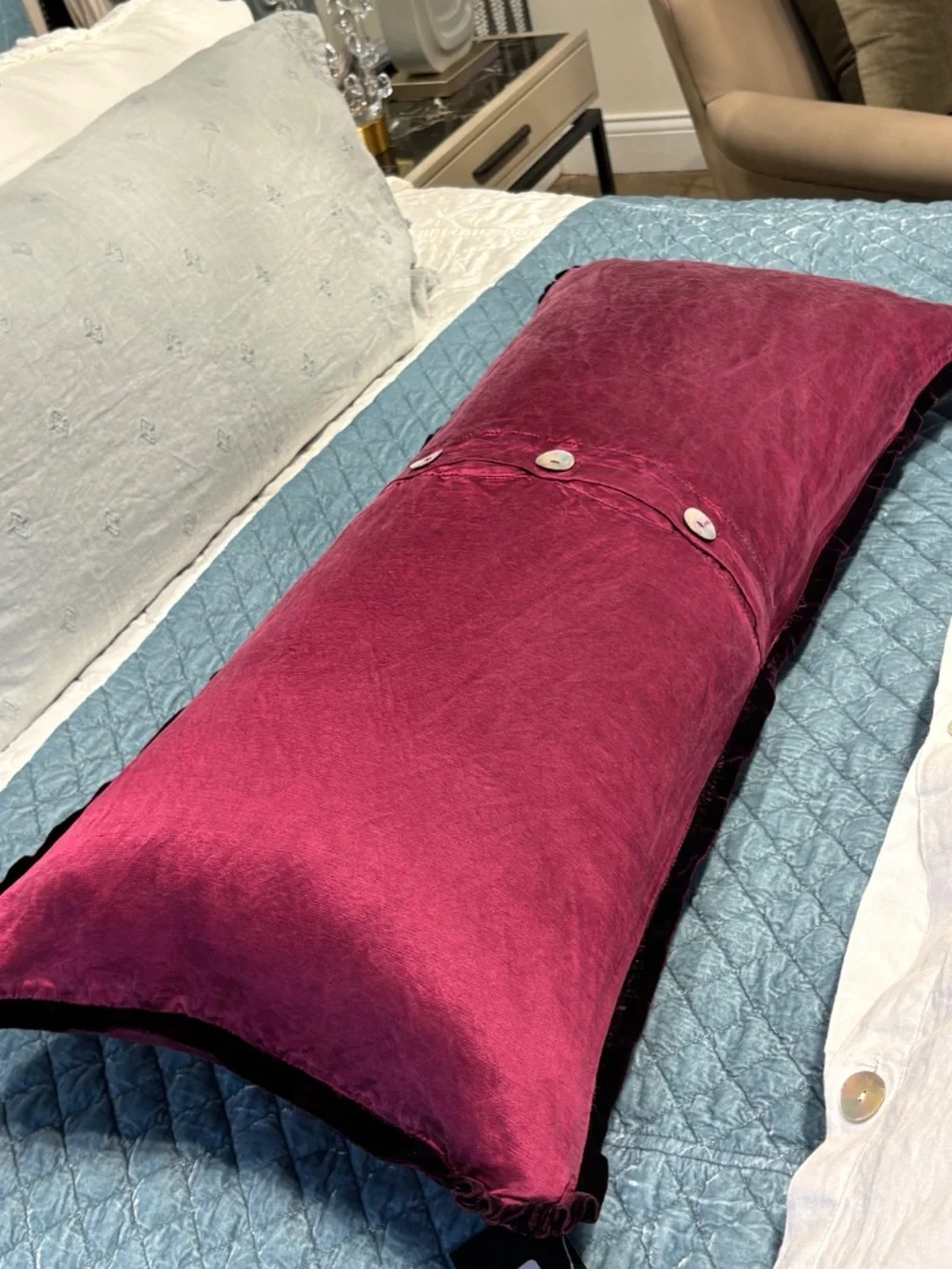 Stunning Bella Notte Paloma Charmeuse Lumbar Throw Pillow Magenta New